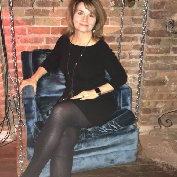 Meet your Posher, Kirsten - Picture 1 of 1